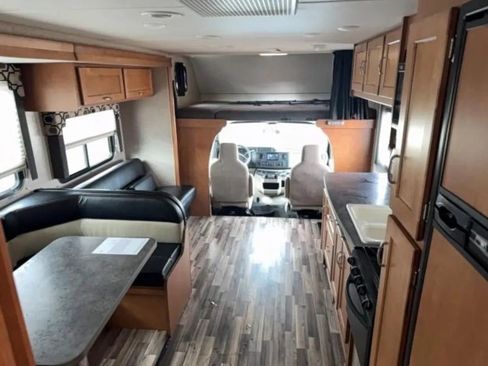 Used 2016 Ford E-450 and Econoline 450 Super Duty w/ Motorhome Prep Package image 9