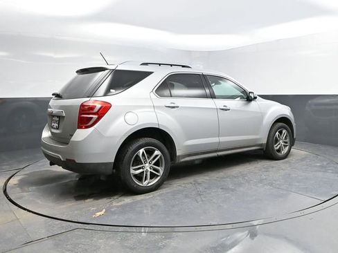 Used 2017 Chevrolet Equinox Premier w/ Enhanced Convenience Package image 10