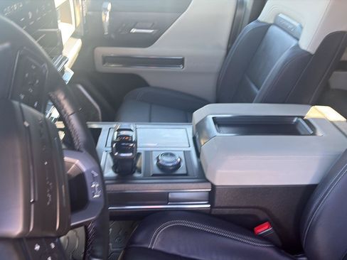 Used 2026 GMC Hummer EV SUV AWD/4WD image 15