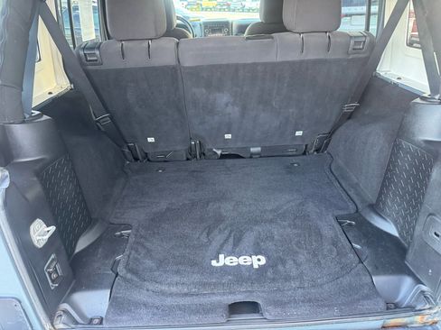Used 2014 Jeep Wrangler Unlimited Sport w/ Dual Top Group image 8