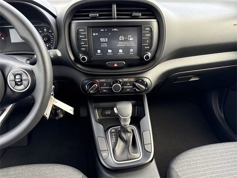 Used 2020 Kia Soul S image 13