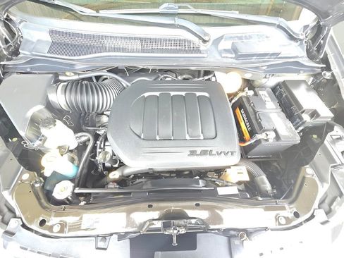 Used 2020 Dodge Grand Caravan SXT image 12