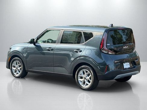 Certified 2023 Kia Soul LX w/ LX Technology Package FWD image 5
