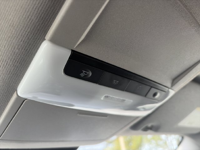 Used 2025 Nissan Sentra S FWD image 30
