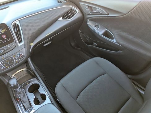 Used 2024 Chevrolet Malibu LT w/ Midnight Edition image 19