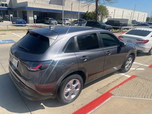 Used 2023 Honda HR-V LX image 6