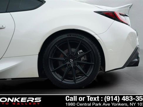 Used 2023 Toyota GR86 Premium image 24