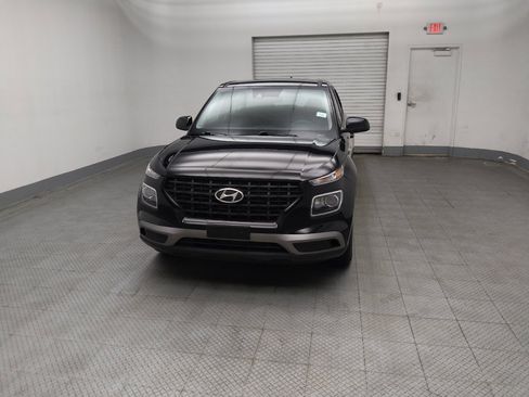 Used 2020 Hyundai Venue SE FWD image 15