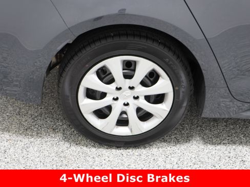 Used 2024 Toyota Corolla LE image 6