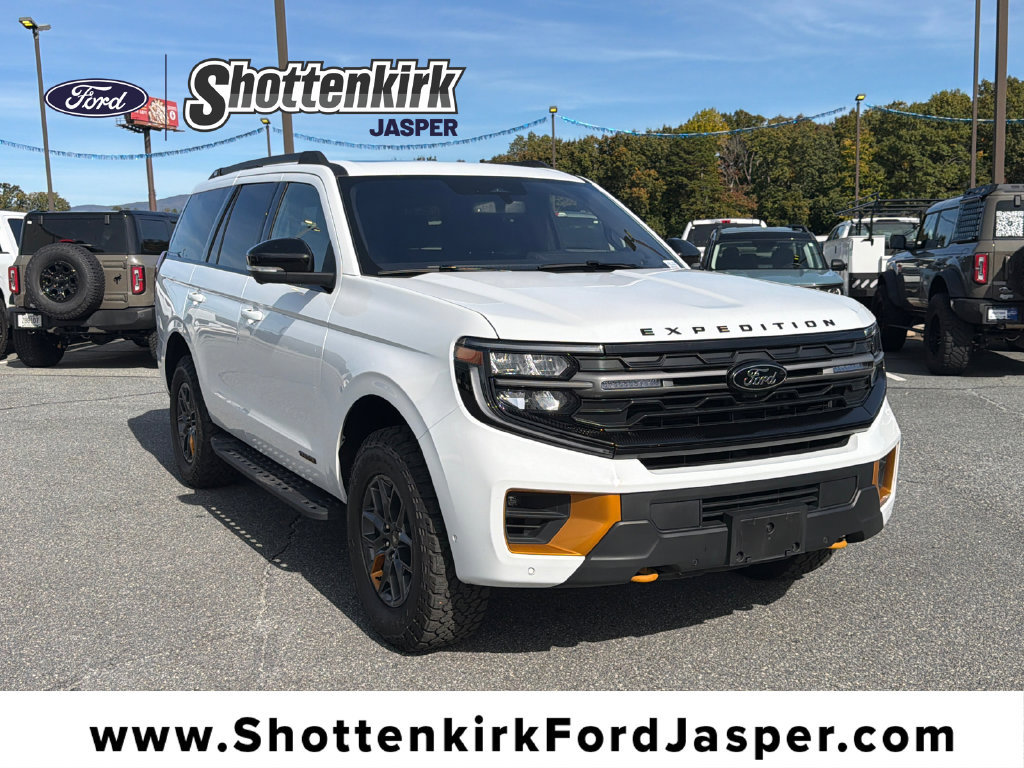 Used 2025 Ford Expedition Tremor AWD/4WD image 1
