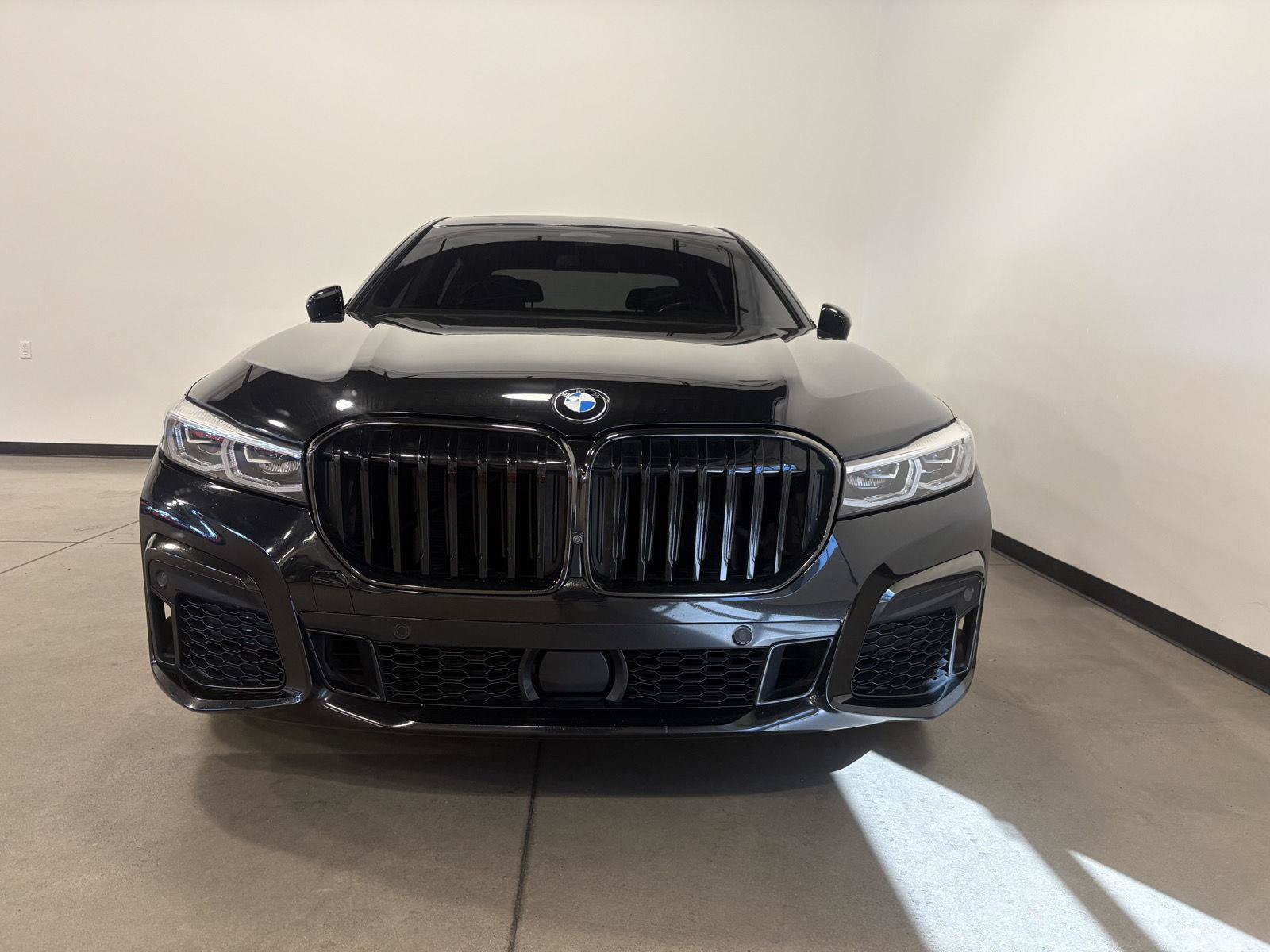 Used 2022 BMW 750i xDrive w/ Executive Package AWD/4WD image 8