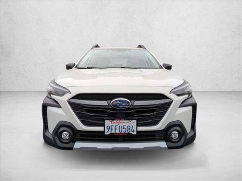 Used 2023 Subaru Outback Limited image 2