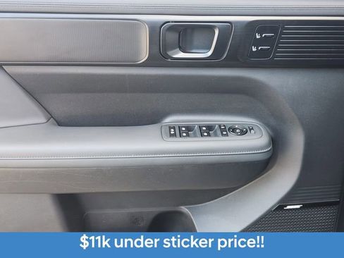 Certified 2025 Hyundai Santa Fe Calligraphy image 18