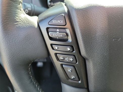 Used 2024 Nissan Frontier SV w/ SV Convenience Package image 5