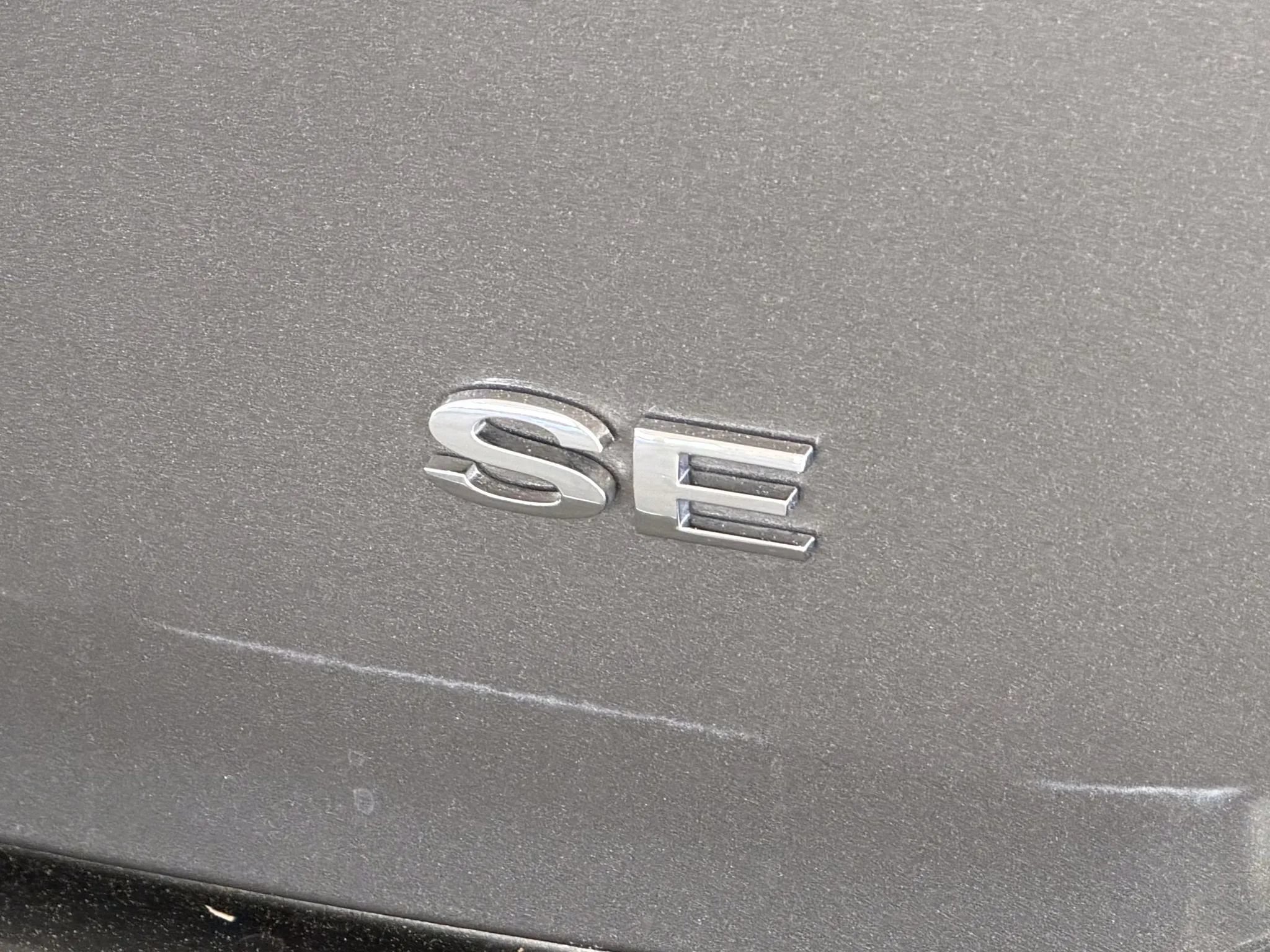 Used 2014 Ford Focus SE w/ Equipment Group 201A FWD image 11