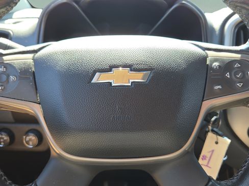 Used 2017 Chevrolet Colorado Z71 image 24