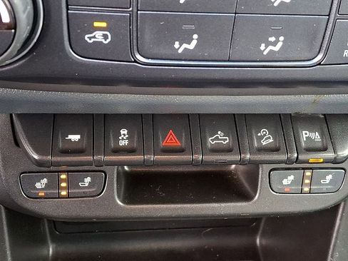Used 2020 Chevrolet Colorado Z71 AWD/4WD image 28