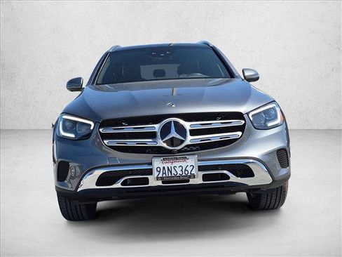 Used 2022 Mercedes-Benz GLC 300 4MATIC image 2