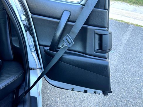 Used 2005 MAZDA RX-8 w/ AT Grand Touring Pkg image 26