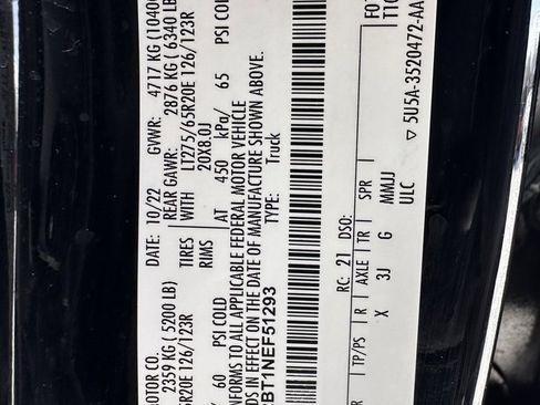 Used 2022 Ford F250 Platinum w/ FX4 Off-Road Package image 29