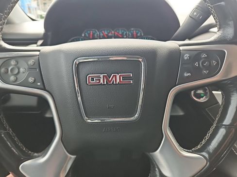 Used 2018 GMC Yukon XL SLT w/ Open Road Package AWD/4WD image 38