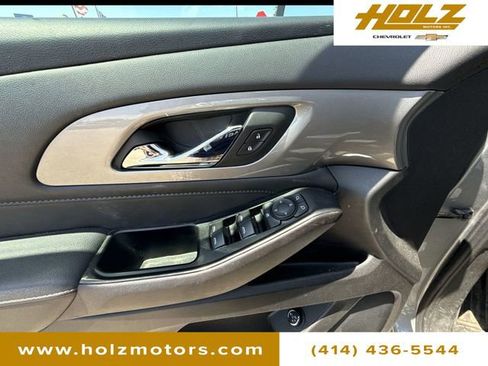Certified 2023 Chevrolet Traverse LT w/ Rear Camera Mirror Package AWD/4WD image 22