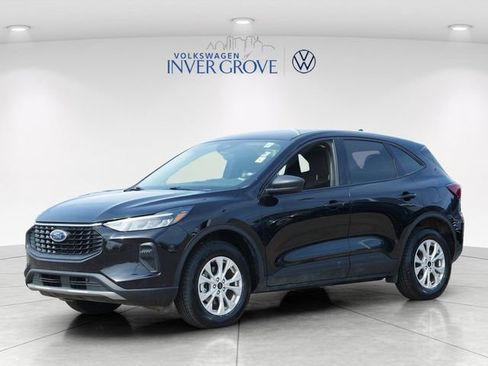 Used 2025 Ford Escape Active AWD/4WD image 3