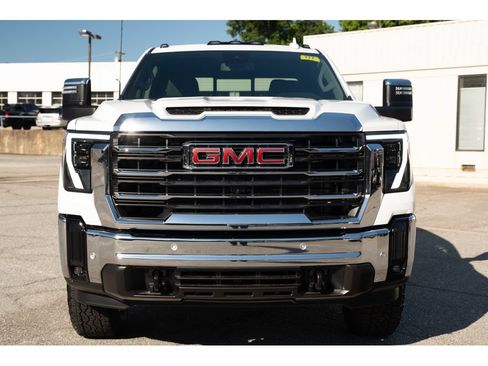 New 2026 GMC Sierra 2500 SLT w/ SLT Premium Package AWD/4WD image 3