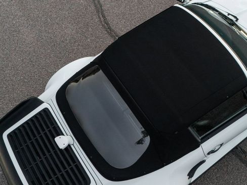 Used 1989 Porsche 911 Turbo image 30