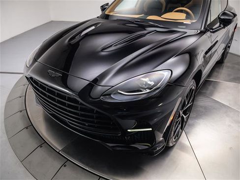 New 2026 Aston Martin DBX 707 image 16
