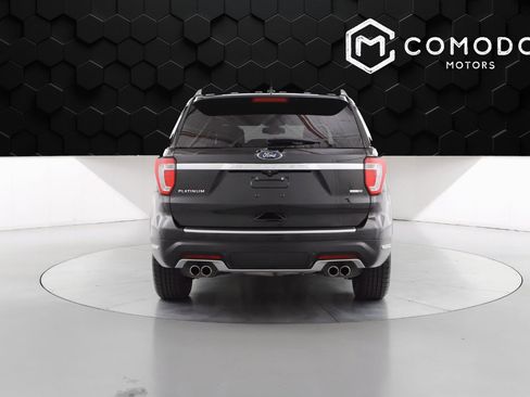 Used 2019 Ford Explorer Platinum image 4