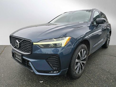 Certified 2025 Volvo XC60 B5 Core w/ Protection Package Premier image 7