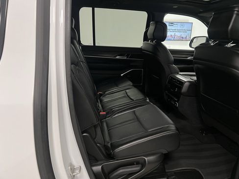 Used 2024 Jeep Wagoneer L Series II w/ Premium Group I image 58