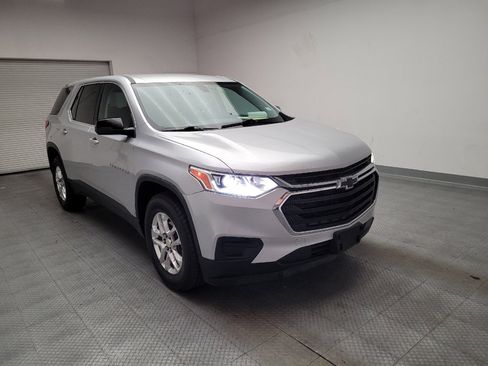 Used 2021 Chevrolet Traverse LS image 13
