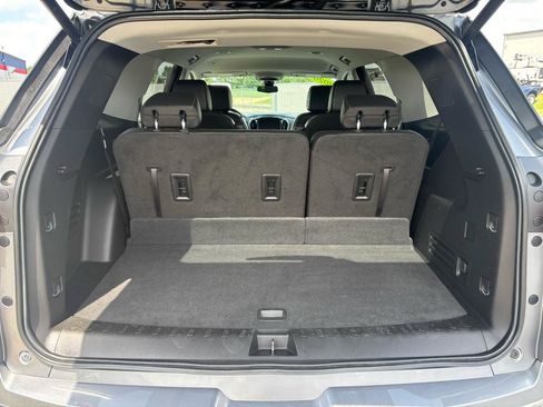 Used 2020 Chevrolet Traverse Premier AWD/4WD image 12