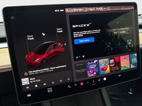 Used 2023 Tesla Model 3 Standard Range image 63