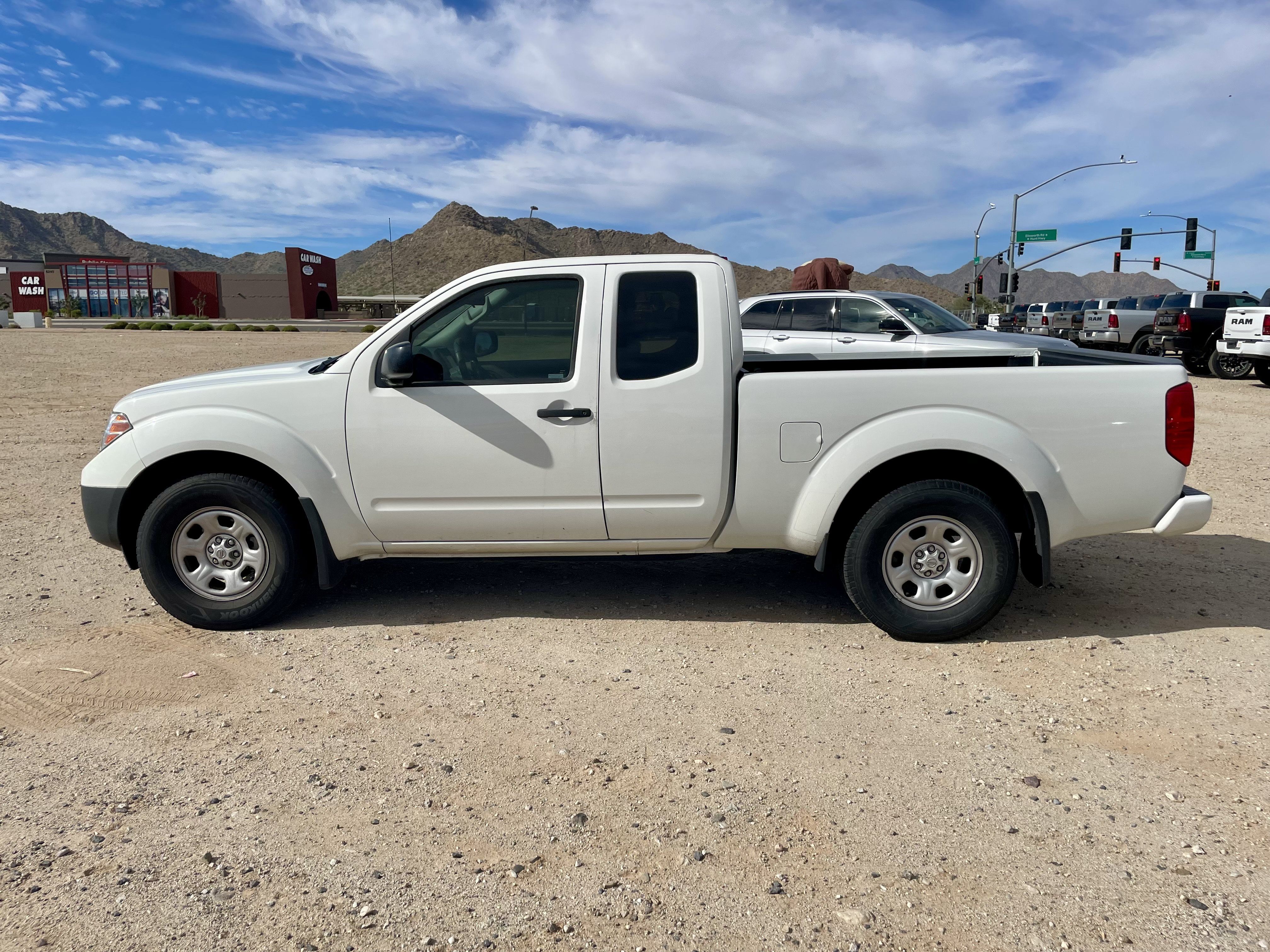 Used 2020 Nissan Frontier S RWD image 2