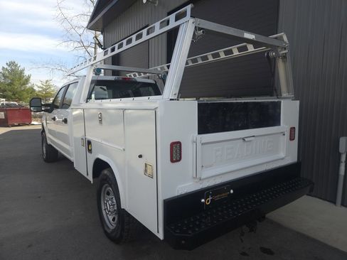 Used 2017 Ford F350 XL image 3