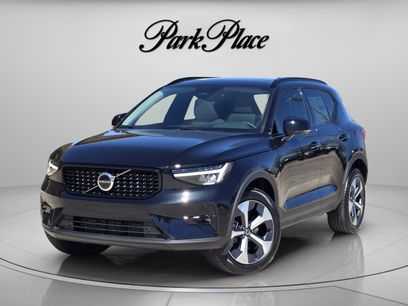 Used 2026 Volvo XC40 B5 Plus w/ Protection Package Premier