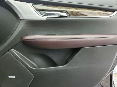 Used 2021 Cadillac XT6 Premium Luxury FWD image 33