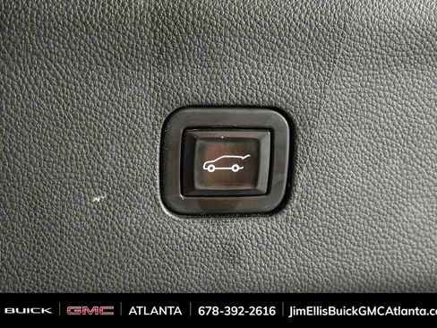 Used 2020 Buick Enclave Premium w/ Sun and Sites Package FWD image 36