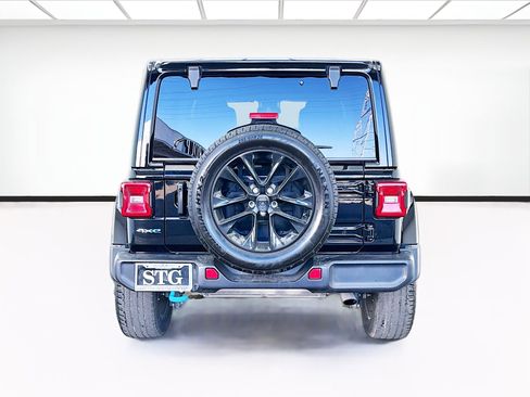 Used 2024 Jeep Wrangler Unlimited Sahara image 5