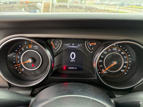 Used 2022 Jeep Wrangler Unlimited Sport AWD/4WD image 16