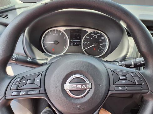 New 2025 Nissan Kicks Play S w/ Interior Electronics Package image 11