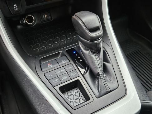 Used 2023 Toyota RAV4 XLE image 29