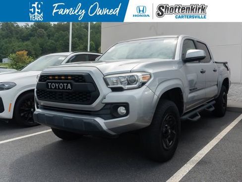 Used 2016 Toyota Tacoma SR5 RWD image 1