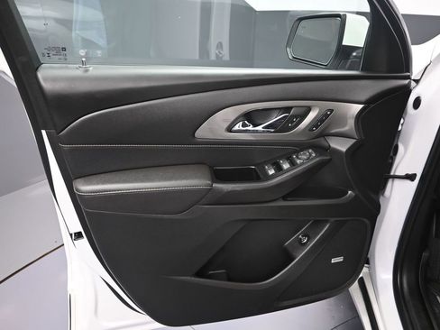 Used 2023 Chevrolet Traverse Premier w/ LPO, Floor Liner Package image 10
