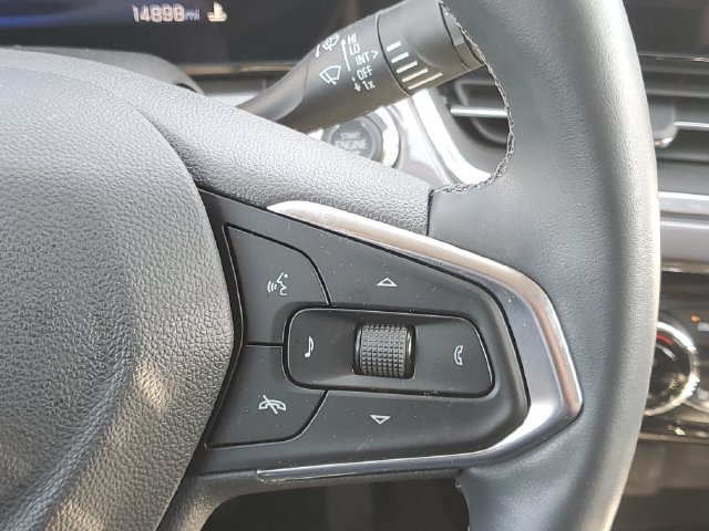 Used 2025 Chevrolet Trax ACTIV w/ Driver Confidence Package FWD image 22