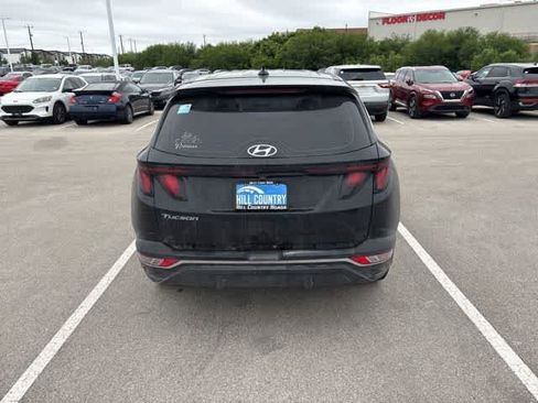 Used 2023 Hyundai Tucson SE FWD image 4