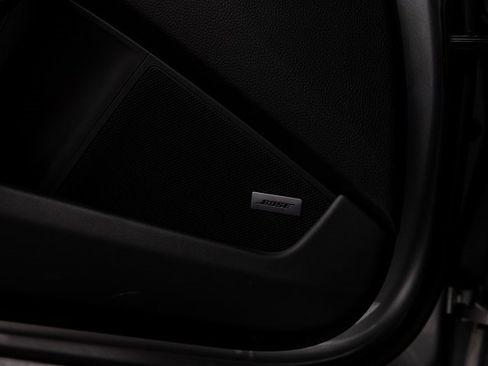 Used 2025 Porsche 911 Carrera image 36